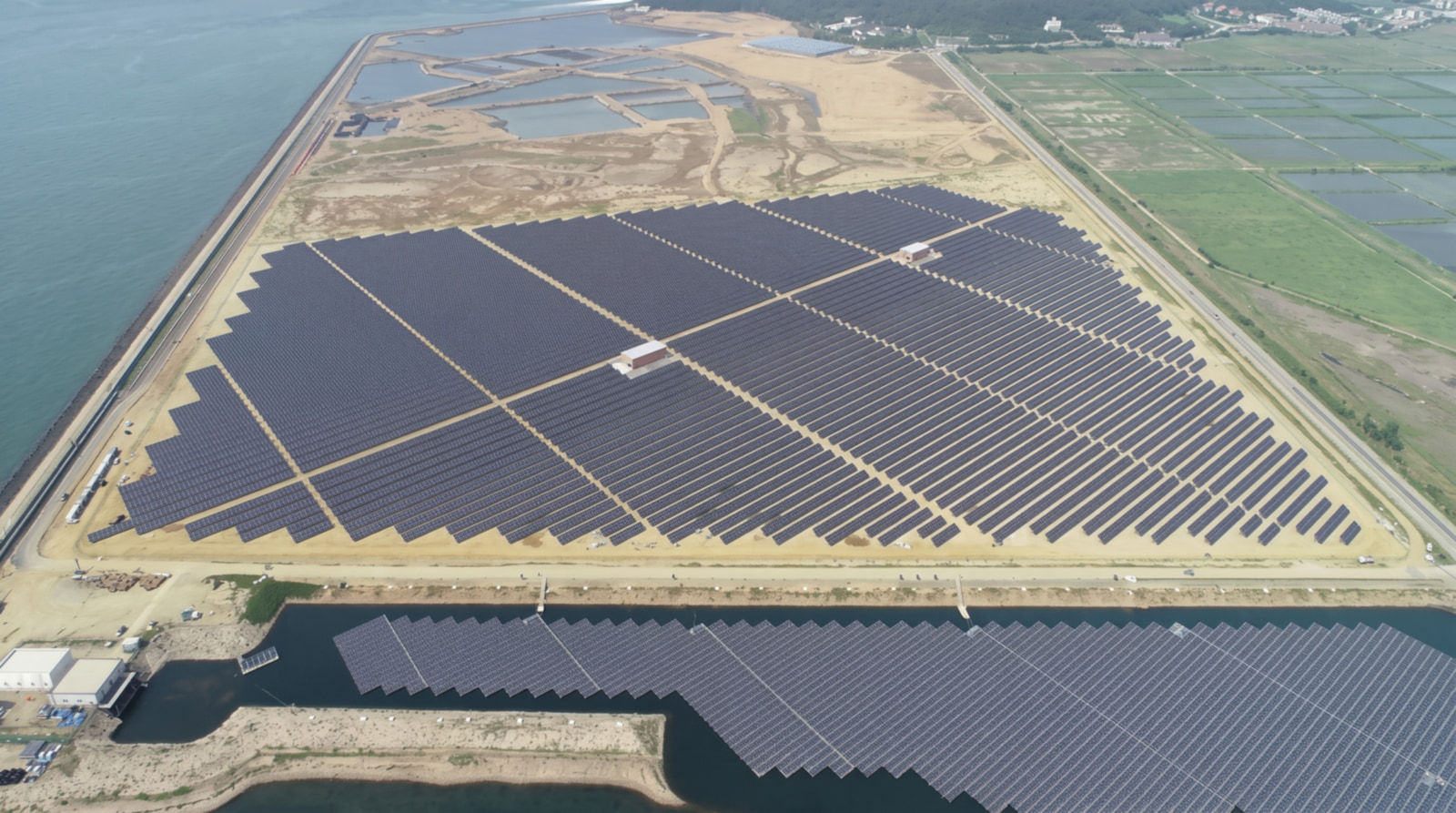 현대 서산 태양광 (65MW-전기공사) (육상 태양광) - 솔라플레이 시공실적