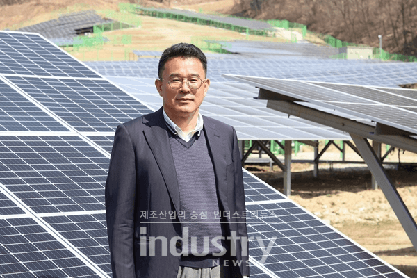 (주)솔라플레이, 양면모듈 적용한 최적의 태양광발전소 개발 위해 실증단지 운영