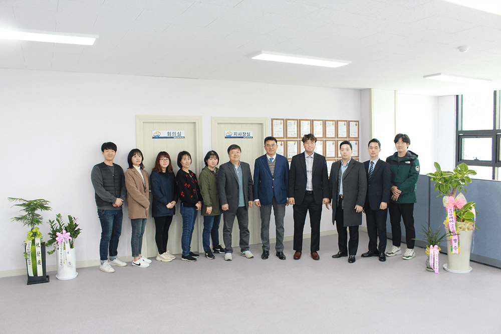 입지 분석부터 실시설계와 현장 시공 관리까지 전 과정을 직접 수행하는 솔라플레이 태양광 사업개발팀